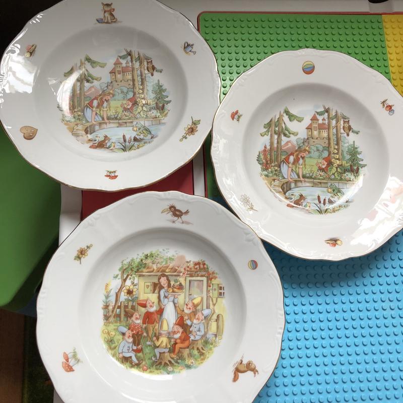 Три детские глубокие тарелки германия белоснежка и гномы