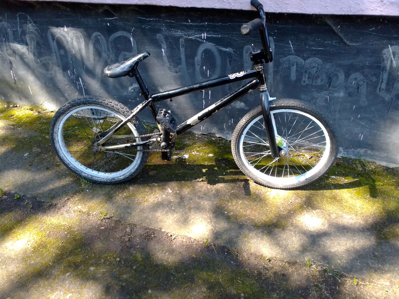 haro x2 bmx bike