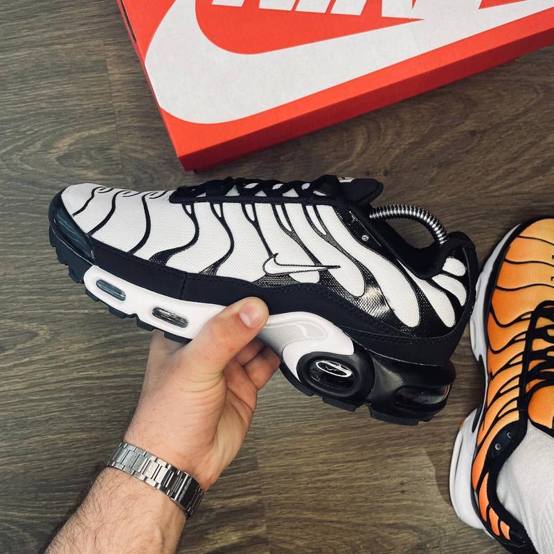 Nike air max tn white hot sale and black