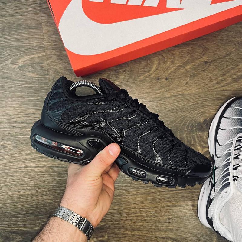 Nike air max deals plus se black