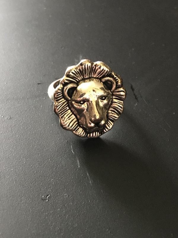 Кольцо женское лев