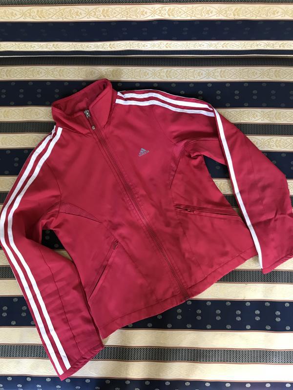 Chervona Kofta Na Zamku Adidas Sportivnij Kostyum Olimpijka 100 Kupit Na Izi 5766591