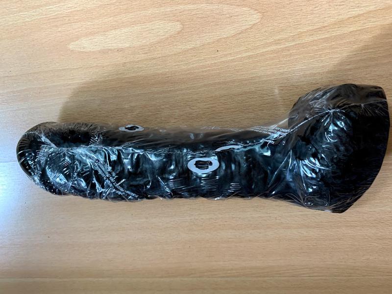 Реалистичный дилдо тройного покрытия с мошонкой и присоской King Cock Plus. 13 см
