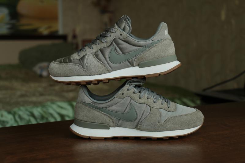 Nike best sale internationalist 37