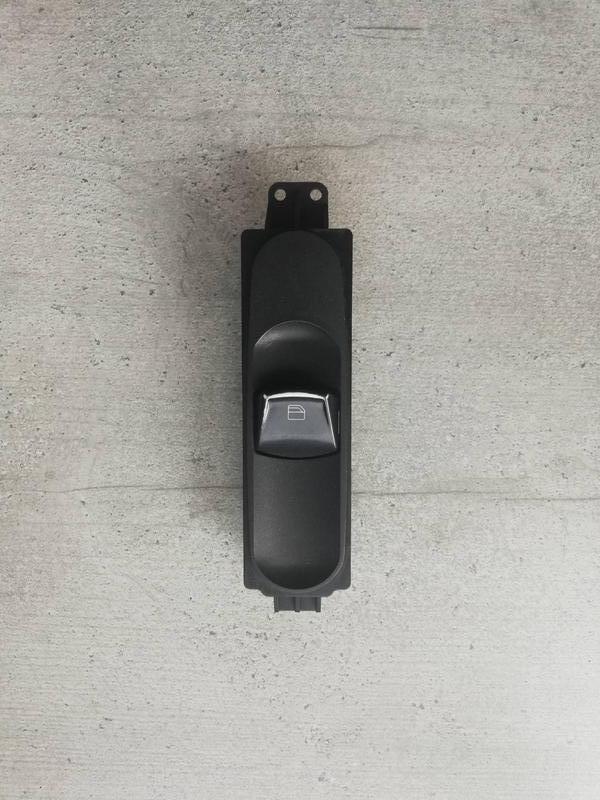 Кнопка стеклоподъемника Volkswagen Crafter, Sprinter A9065450913