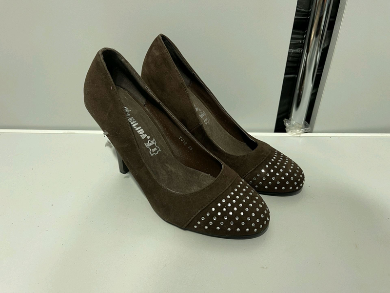 Туфли женские коричневые 35 размер
