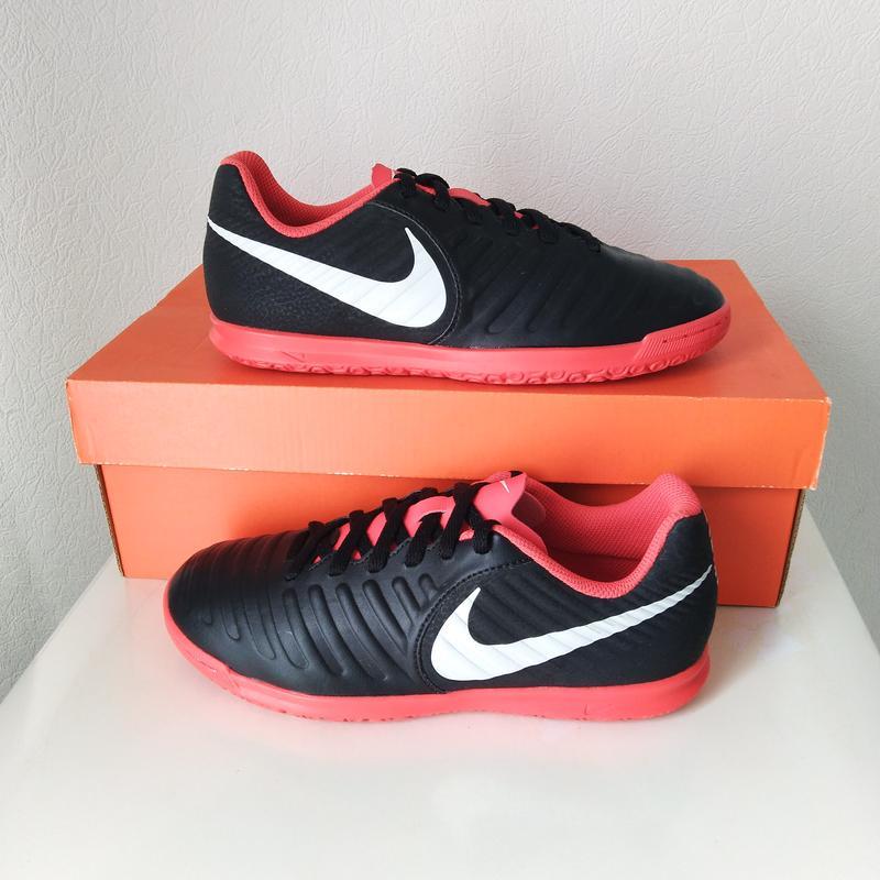 Nike store tiempo 36