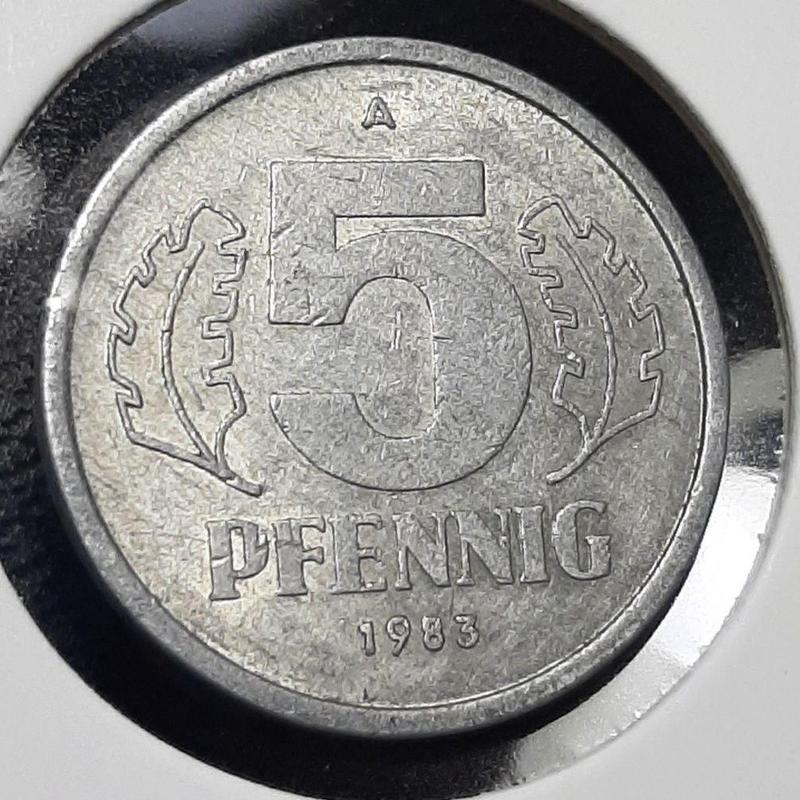 Монета Германия - ГДР 5 пфеннигов, 1983 года