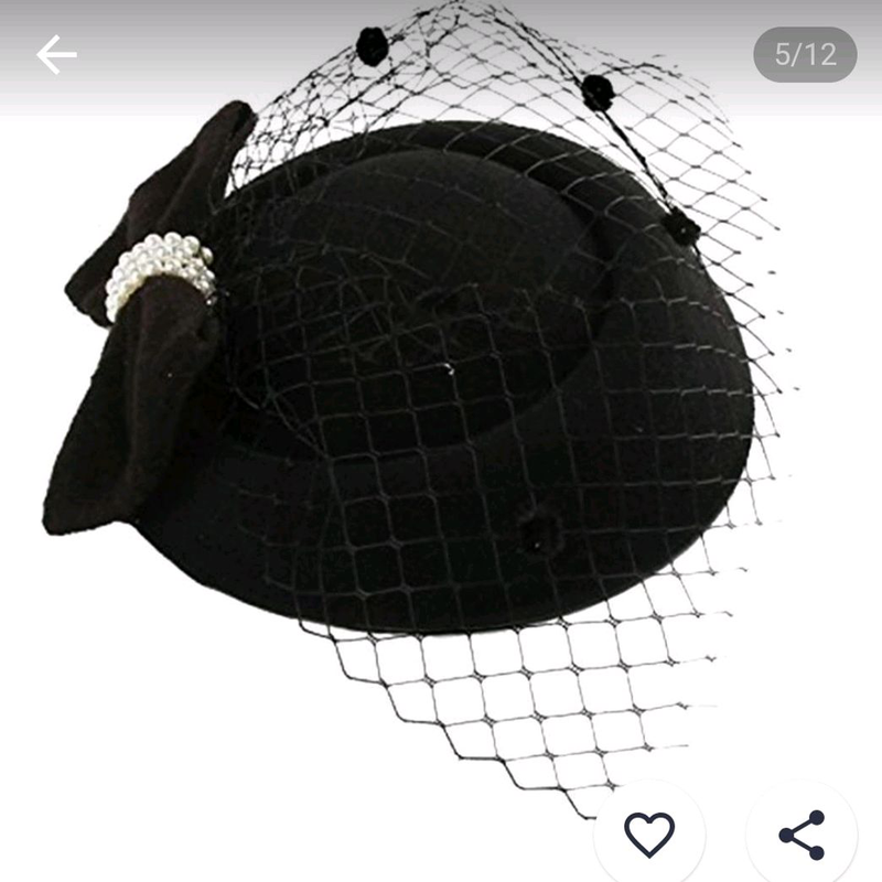 Шляпка женская чёрная с жемчугом