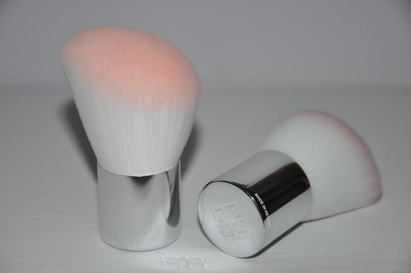 givenchy kabuki brush