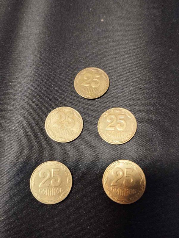 коллекционные монеты 25 копеек разных годов