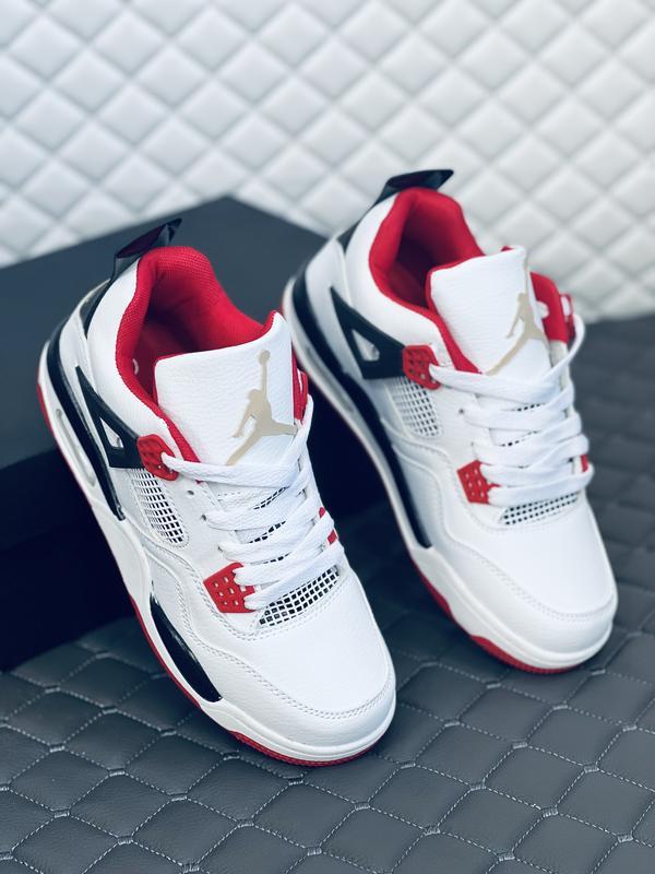 Sepatu air best sale jordan 4 retro