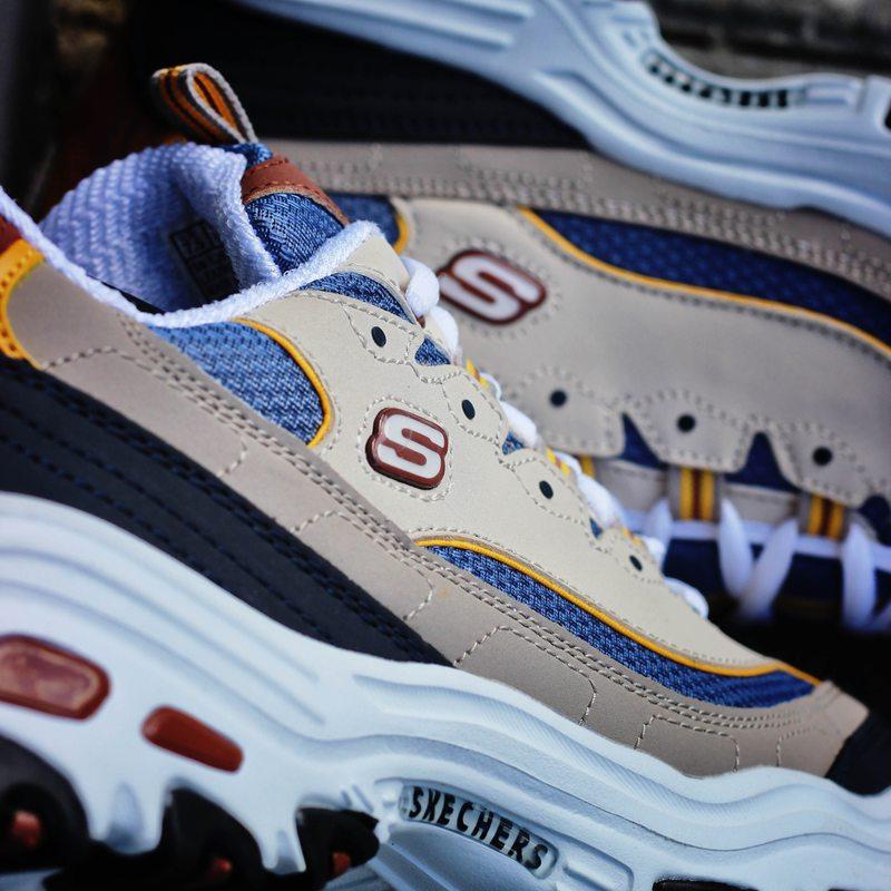 52675 skechers