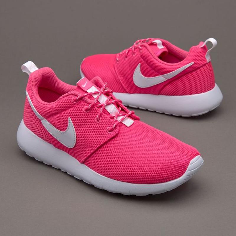 Оригинальный найк кроссовки женские. Nike Roshe Run Pink. Nike Roshe one. Кроссовки Nike Roshe one. Кроссовки найк женские оригинал.