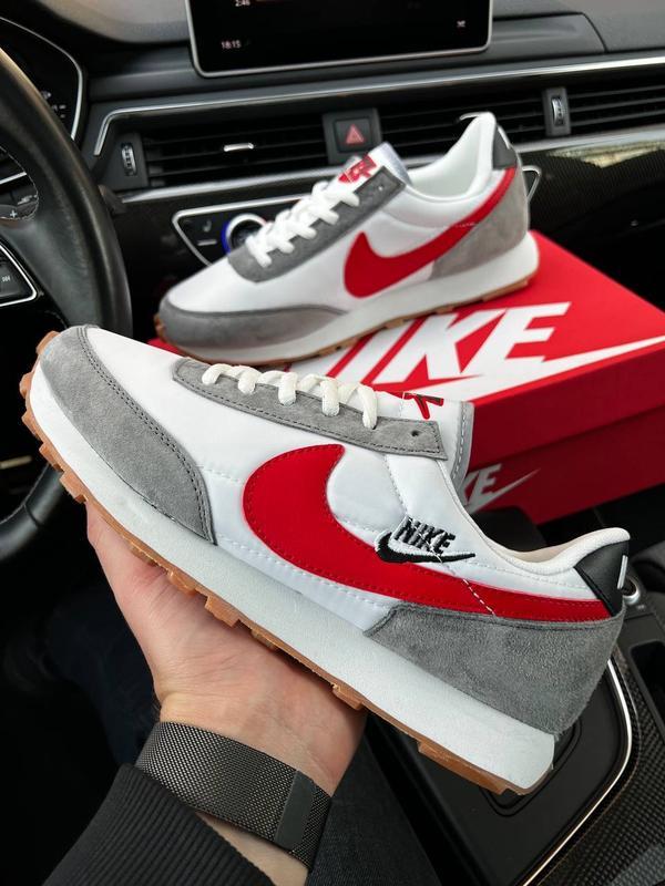 Nike store tailwind red