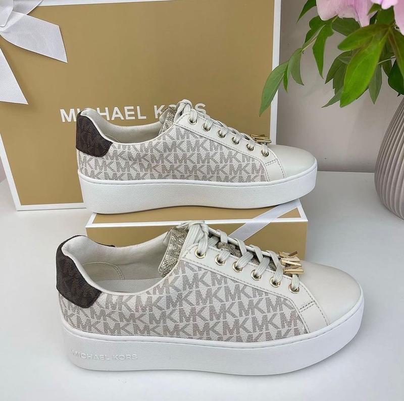 Keaton butterfly camo deals leather sneaker