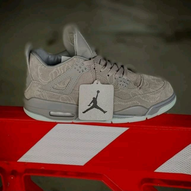 Nike air store jordan 4 harga