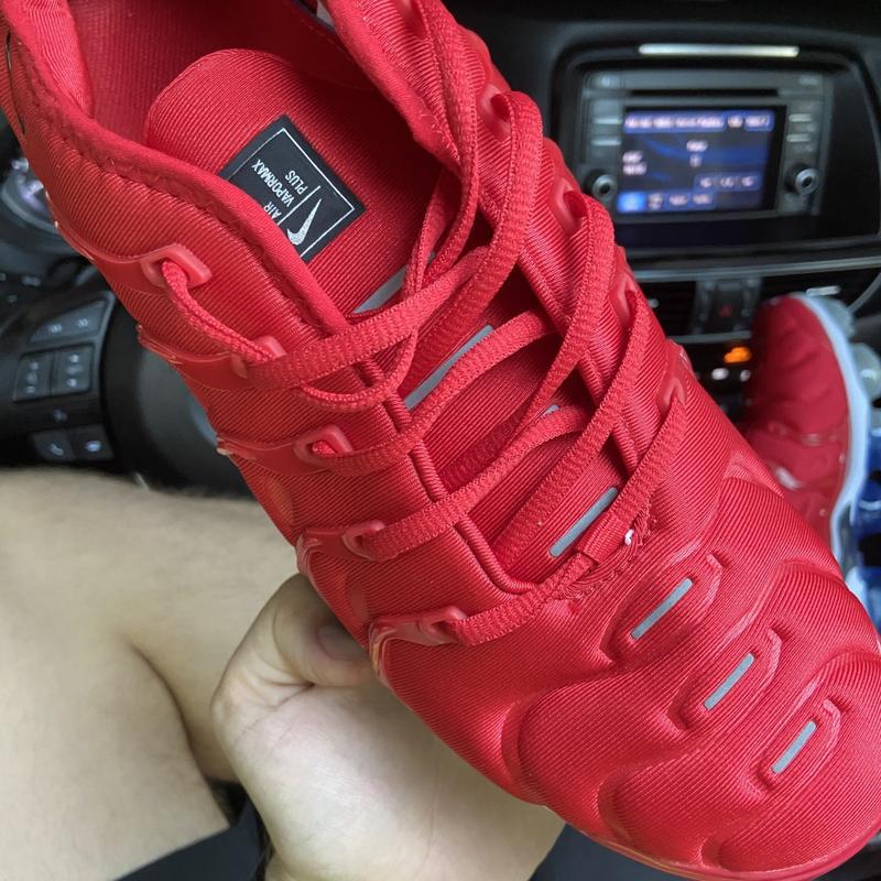 vapormax tn plus red