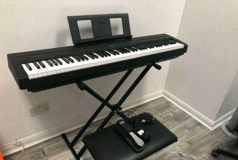 Yamaha p 45b цифровое. Yamaha p-45b. Синтезатор Yamaha p45b. Yamaha p-45. Цифровое пианино Yamaha p-45.