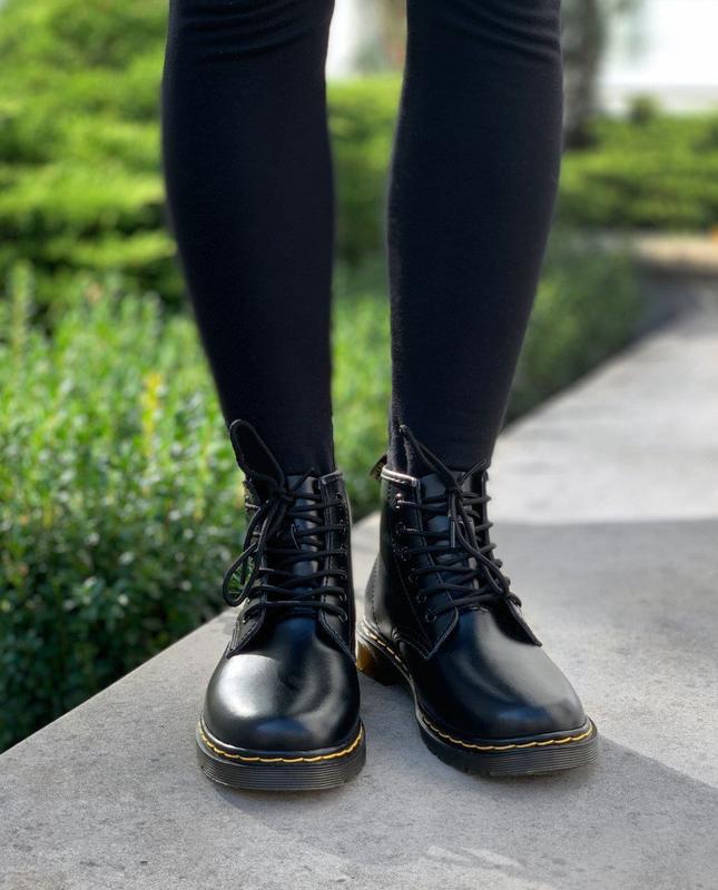 dr martens 101 smooth black
