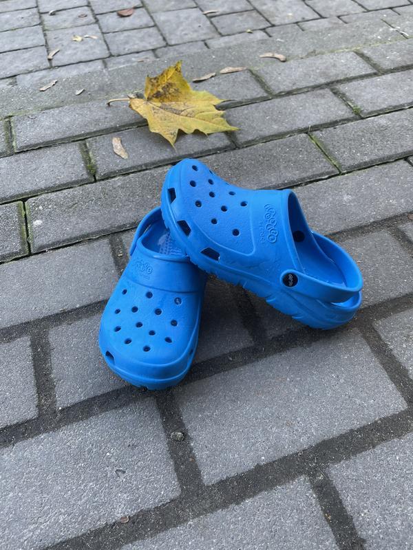 Crocs by 2025