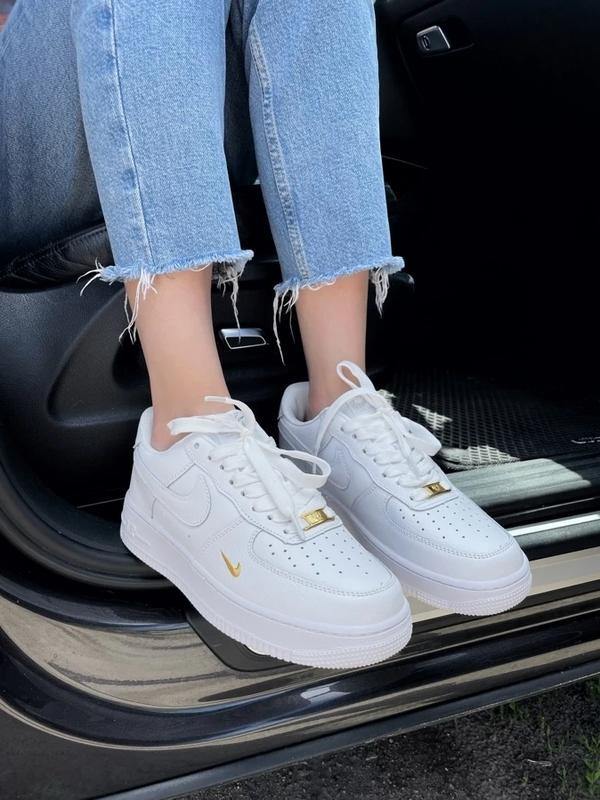 Женские кроссовки nike air force 1 swoosh white: цена 2350 грн - купить ...