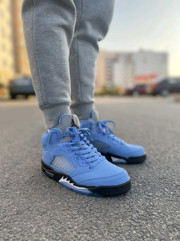 Jordan 5 varsity store blue