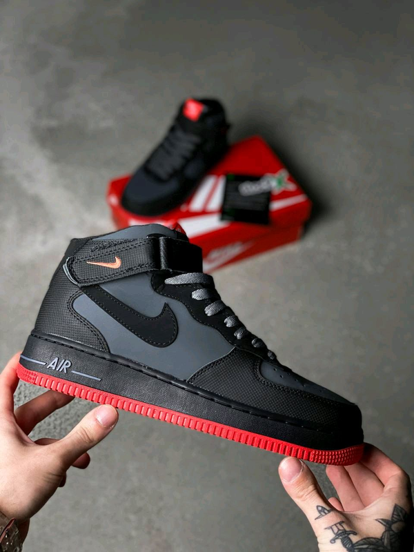 Nike air force 1 store black and red mid