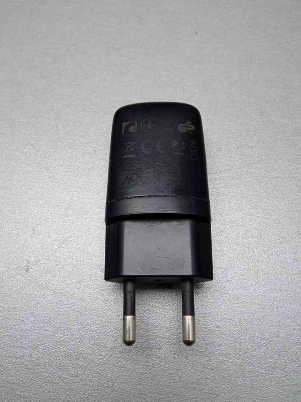 Заряднее устройство Б/У Сетевой адаптер USB: цена 30 грн - купить ...