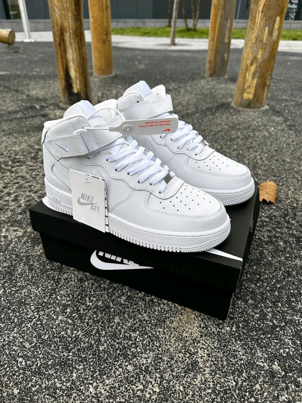 Nike air best sale force winter edition