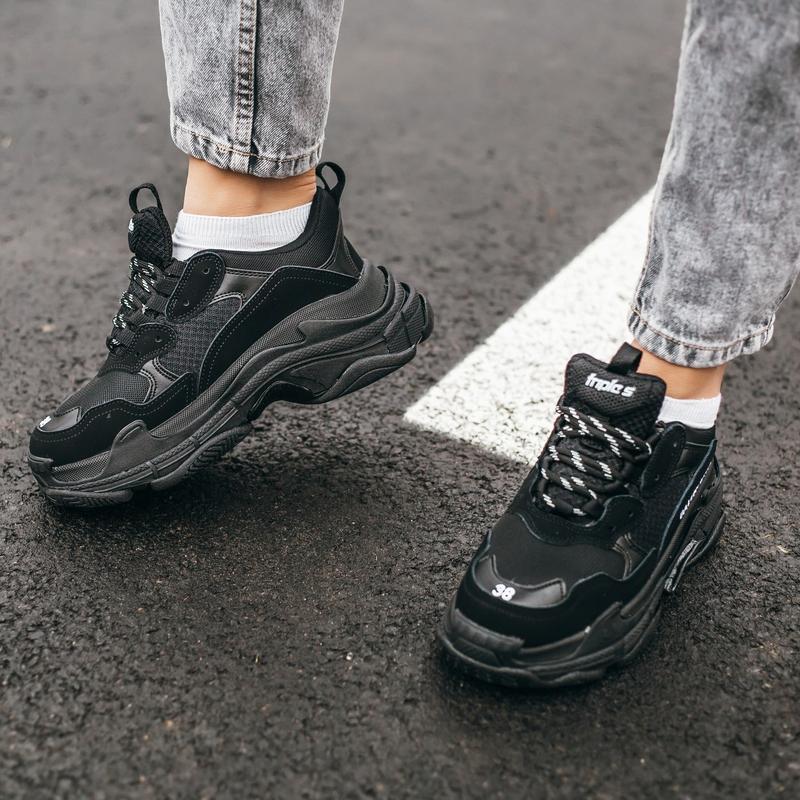 Balenciaga кроссовки на ноге