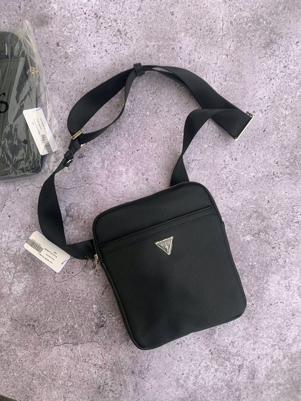 Сумка Guess: цена 1380 грн - купить Сумки, портфели, косметички на ИЗИ ...