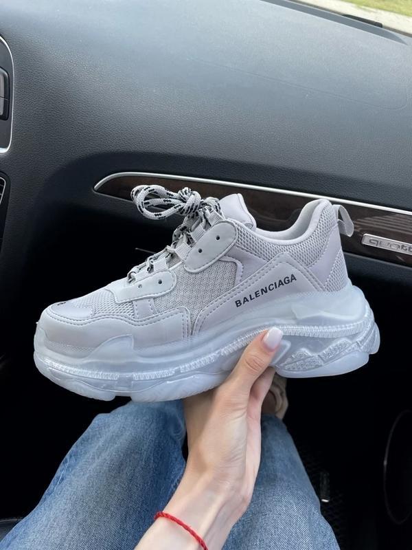 Balenciaga triple best sale s grey