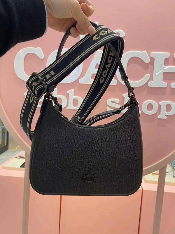 Женская сумка coach: цена 7000 грн - купить Сумки, портфели, косметички ...