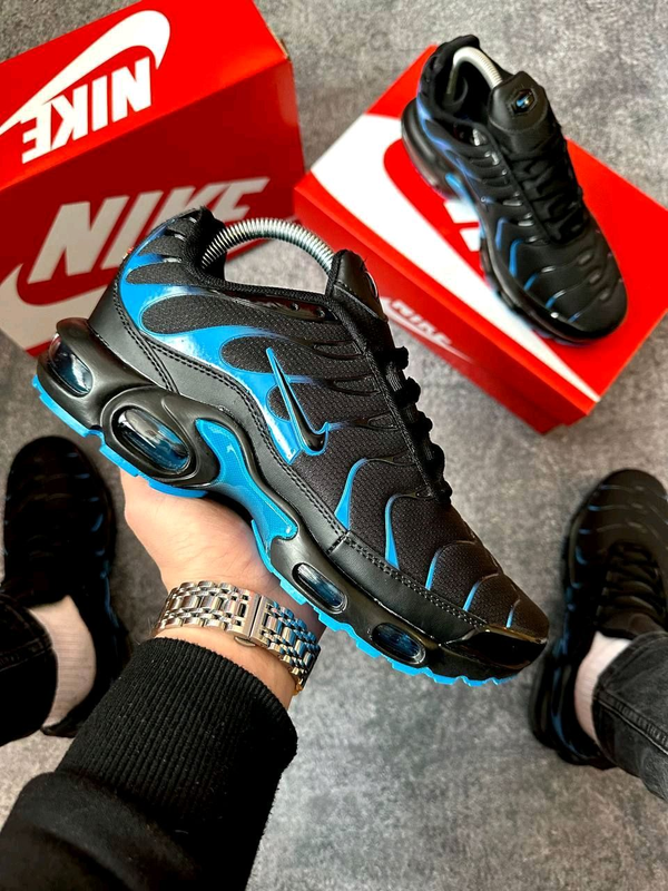 Black and deals blue tns