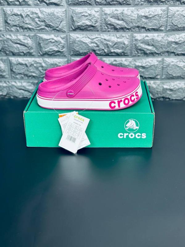 Яркие женские кроксы crocs розовые шлёпанцы крокс: цена 699 грн ...