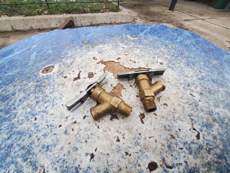 Краники кран латуный краник блока двигателя ЗИЛ ГАЗ МТЗ ЮМЗ УА...: цена ...