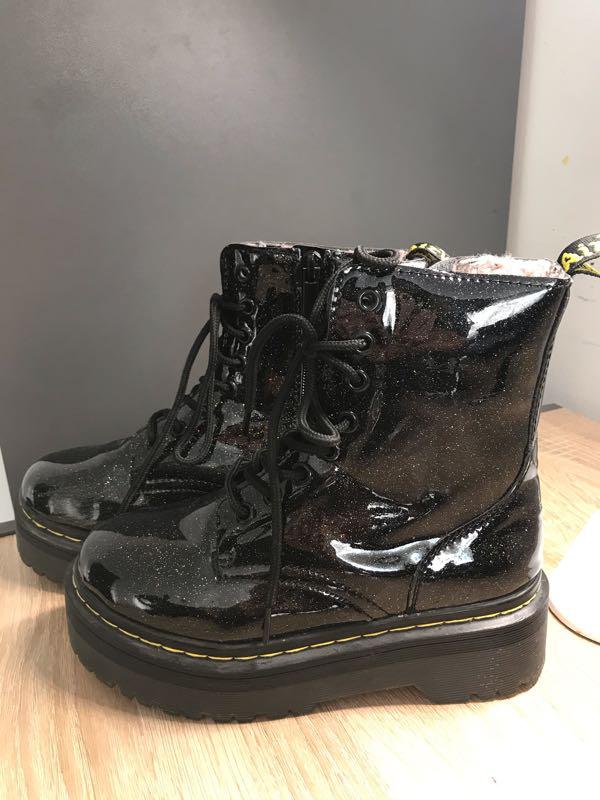 dr martens 35