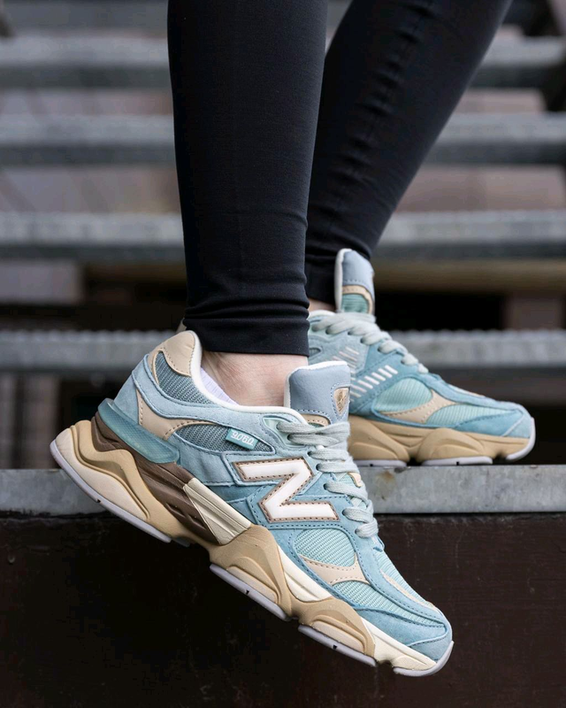 Жіночі кросівки New Balance 9060 Blue Haze: цена 3090 грн - купить Кеды ...