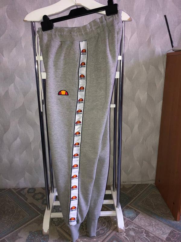 Штаны Ellesse на лампасах: цена 700 грн - купить Спортивная одежда ...