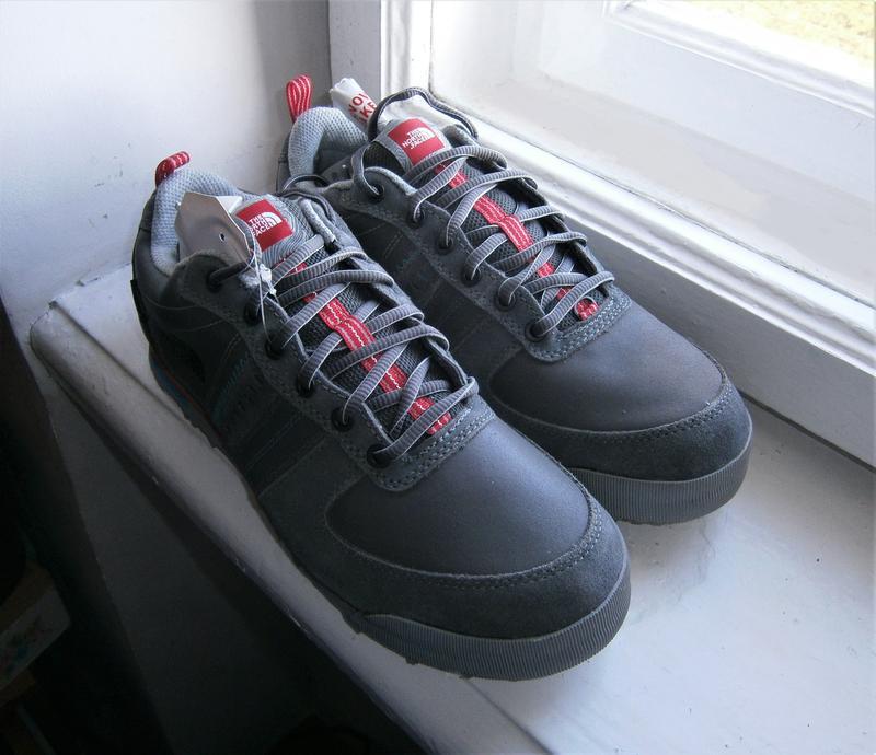 north face snow sneaker