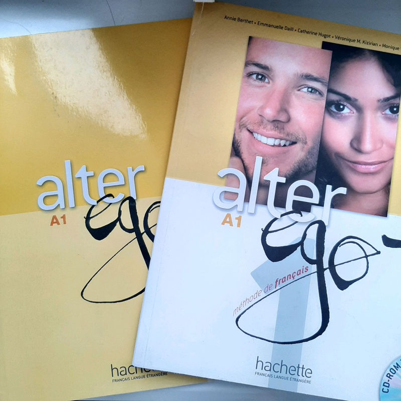 Alter ego французский язык. Alter ego 2 audio cds. Alter ego a1 купить учебник по французскому. Alter ego учебник французского. Alter ego a1.
