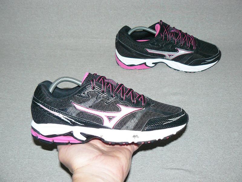 mizuno wave maverick 2 white