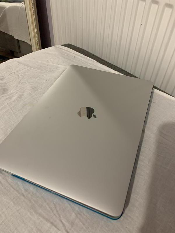 信用 値下げ‼️MacBook Air 2020 512GB ジャンク品 シルバー fawe.org