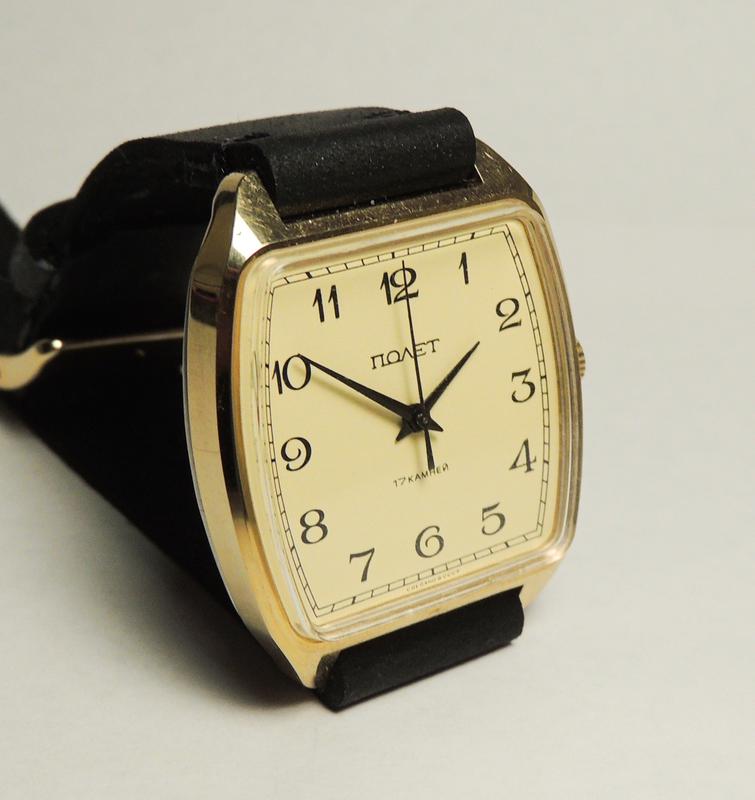 Часы полет с позолотой. Часы полет 17 камней позолоченные. Часы poljot механические 17 камней. Часы poljot ссср. Советские часы полет де люкс золото или позолота.