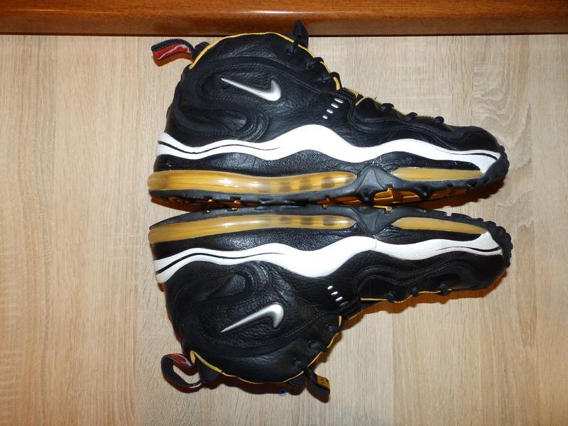 nike total air bus max