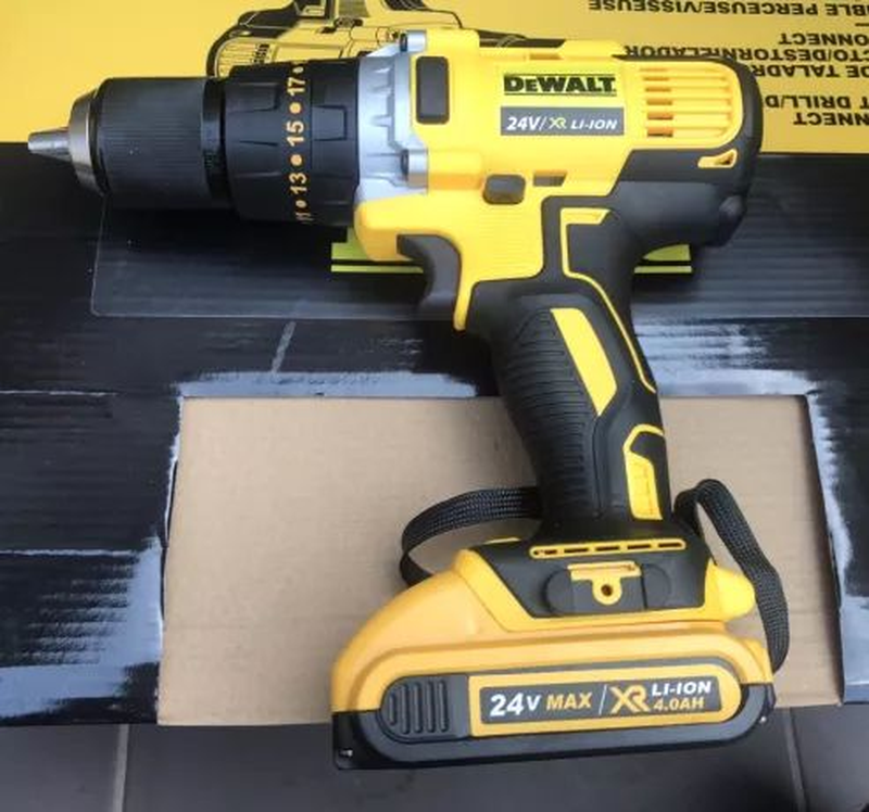 Оригинальный шуруповерт dewalt. Шуруповерт DEWALT 24v ударный. Шуруповерт DEWALT 24v XR. Шуруповёрт DEWALT 24v Max. Шуруповерт DEWALT ударный 24.