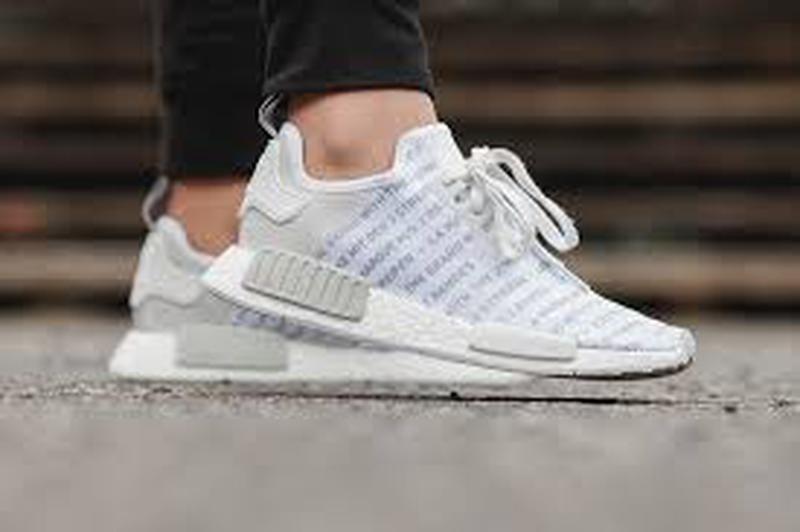 adidas nmd r1 whiteout