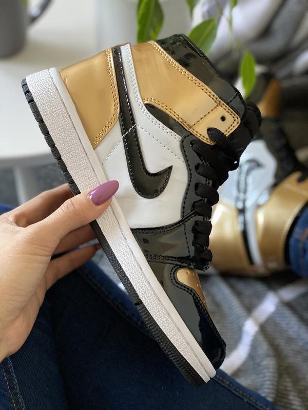 jordan retro gold toe