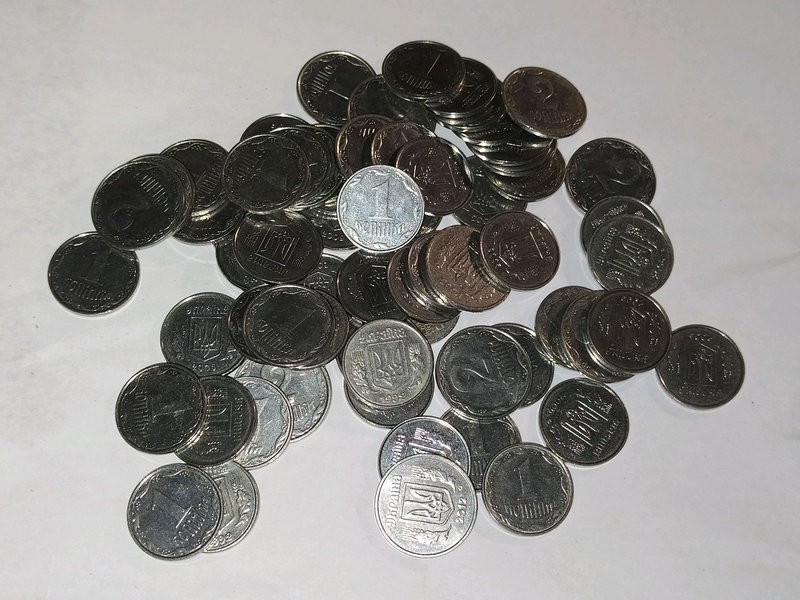 Монеты, гривни 1 и 2 копейки